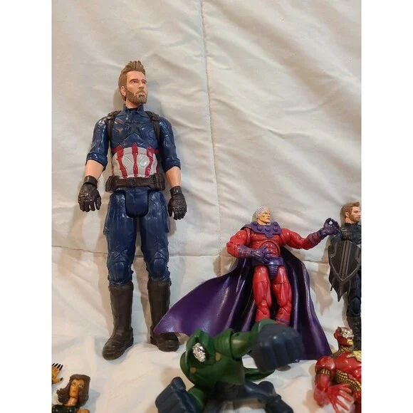 Lot of Marvel Figures Spiderman Captain America Avengers